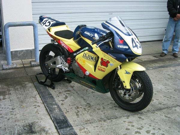 TENOM CBR600RR@